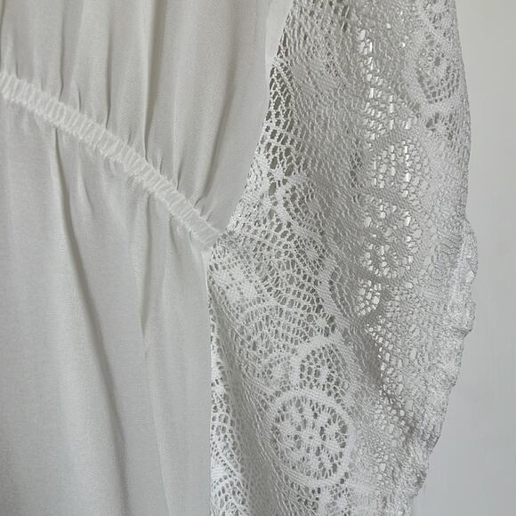 Xhiliration Cover up in cream size Large - Picture 3 of 4